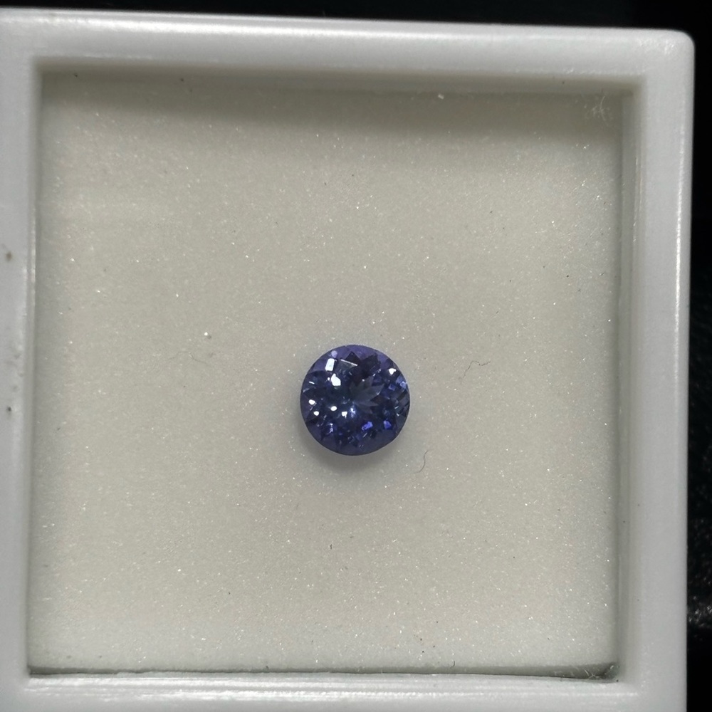 .75CT-Tanzanite-6MM Round - Picture 3 of 7